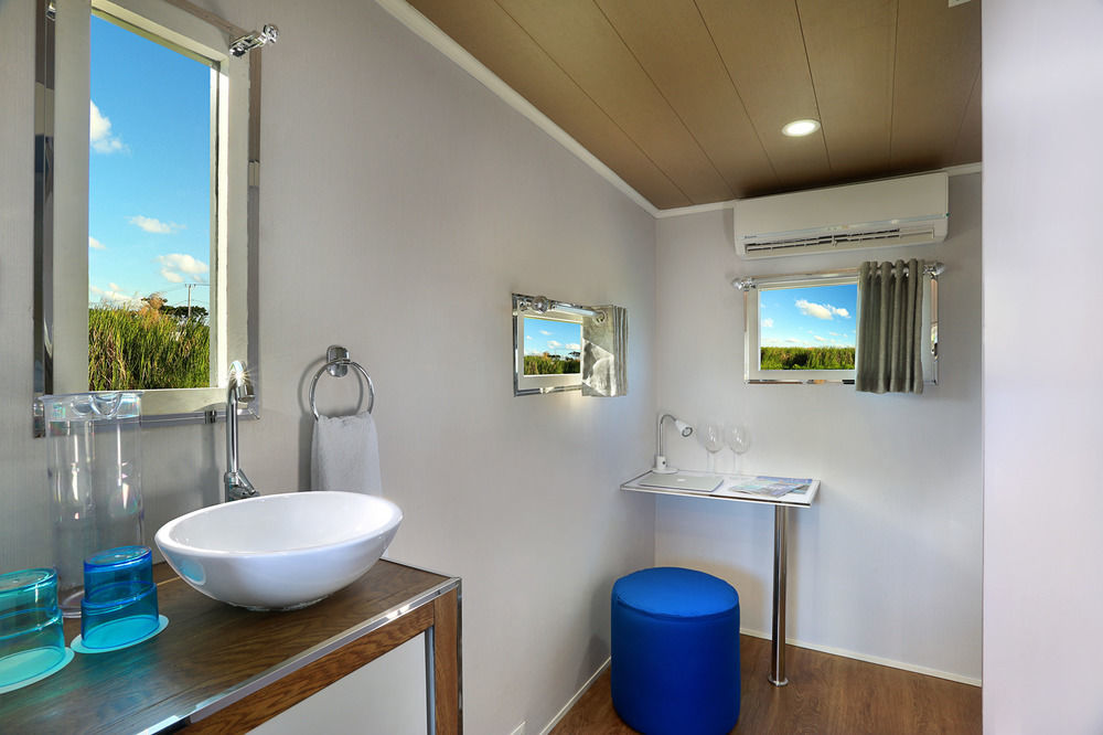 Del Nomad Caravan Park เปมูเตรัน ภายนอก รูปภาพ